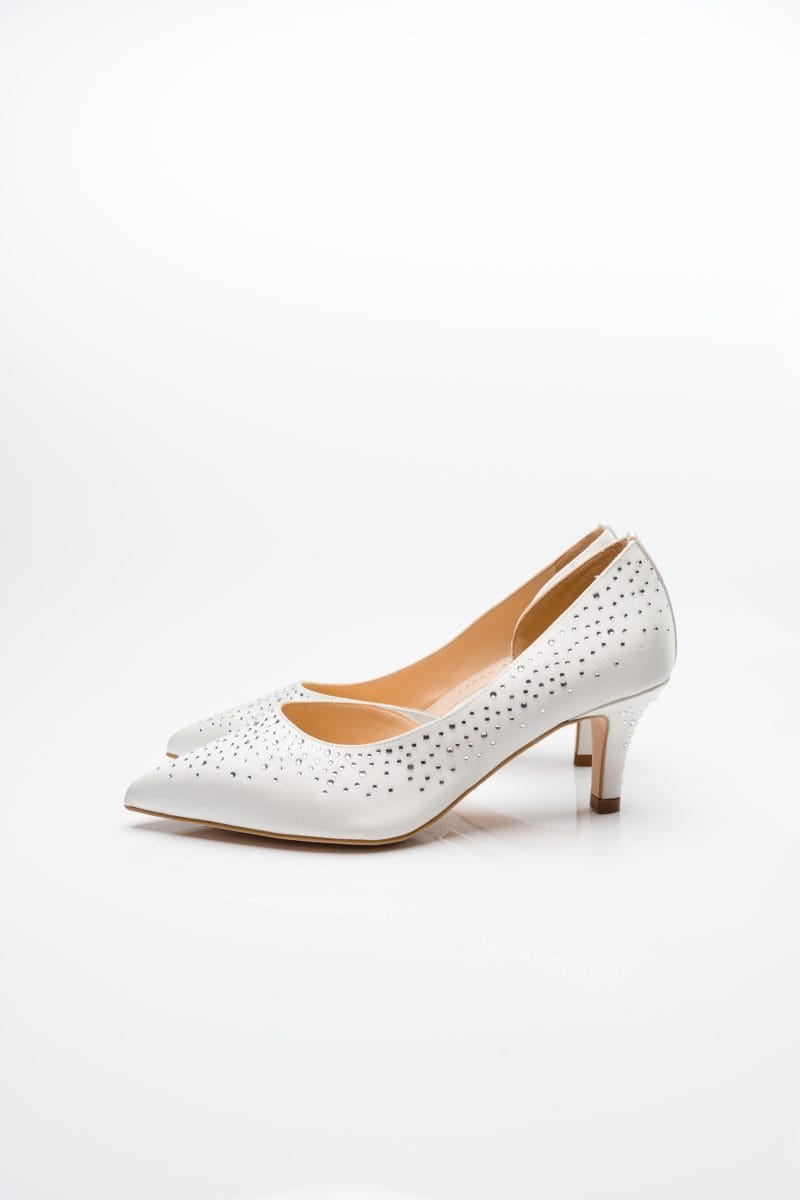 Pantofelki Sophia łamana biel niski obcas z dżetami Swarovski - obrazek 2
